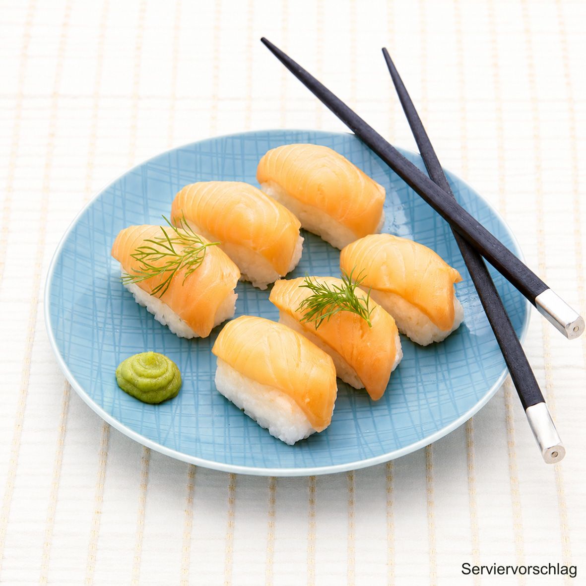 Sushi Nigiri Lachs 15 Stück á 30 g 2