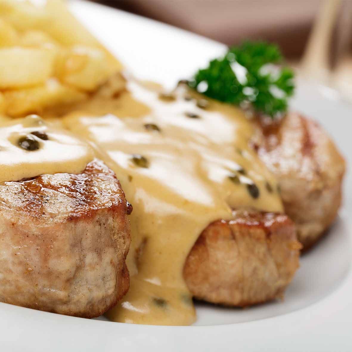 Schweinemedaillons in Orangen-Pfefferschmand – fruchtig & würzig verfeinert (2 x 250 g)