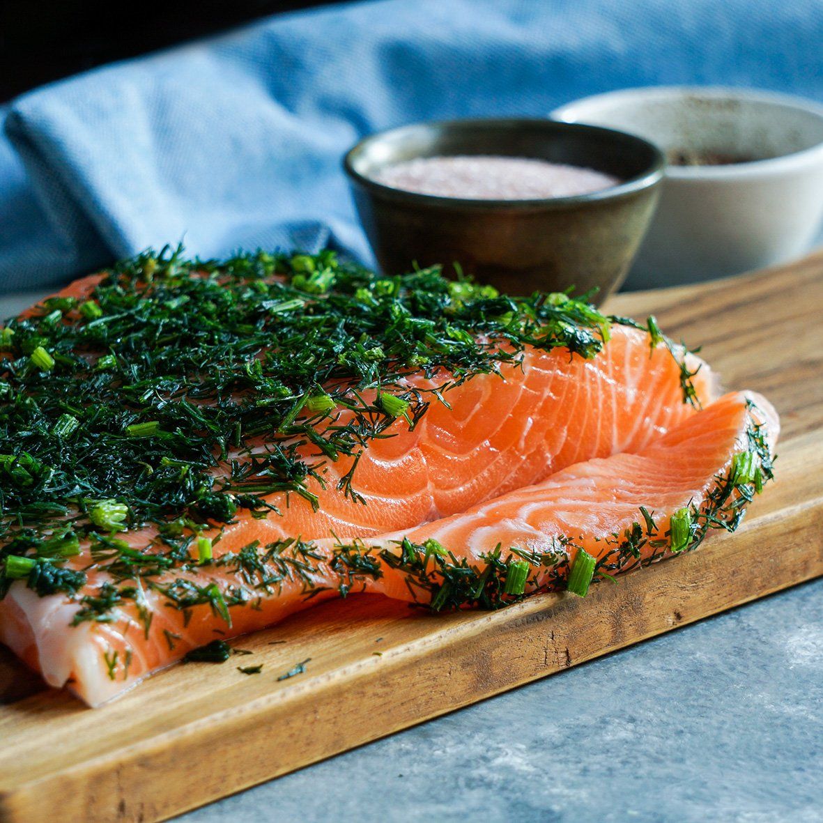 Lachs | Premium Gravedlachs | ungeschnitten, ca. 800-1100 g