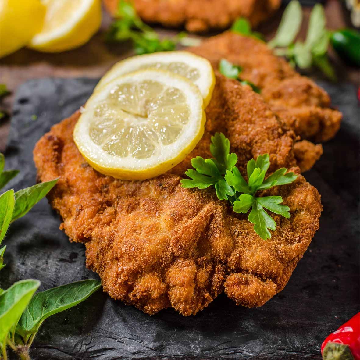 Kalbsschnitzel paniert – zart &amp; goldbraun (2 x 260g)